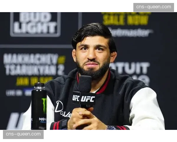 白大拿宣布：连胜新星将获得下一位冠军挑战权