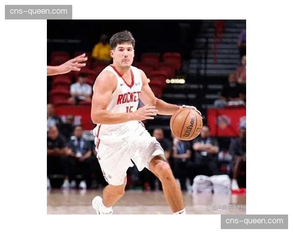 黄蜂队探花秀因腿筋紧张休战，球队转换进攻缺少重要终结点